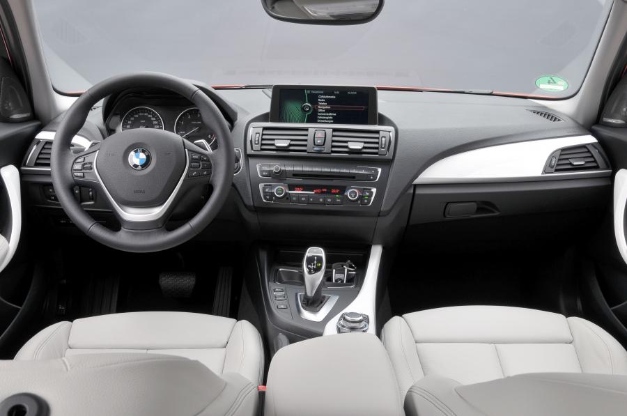  BMW 120d Urban Line 2011 года  (фото 35 из 193)